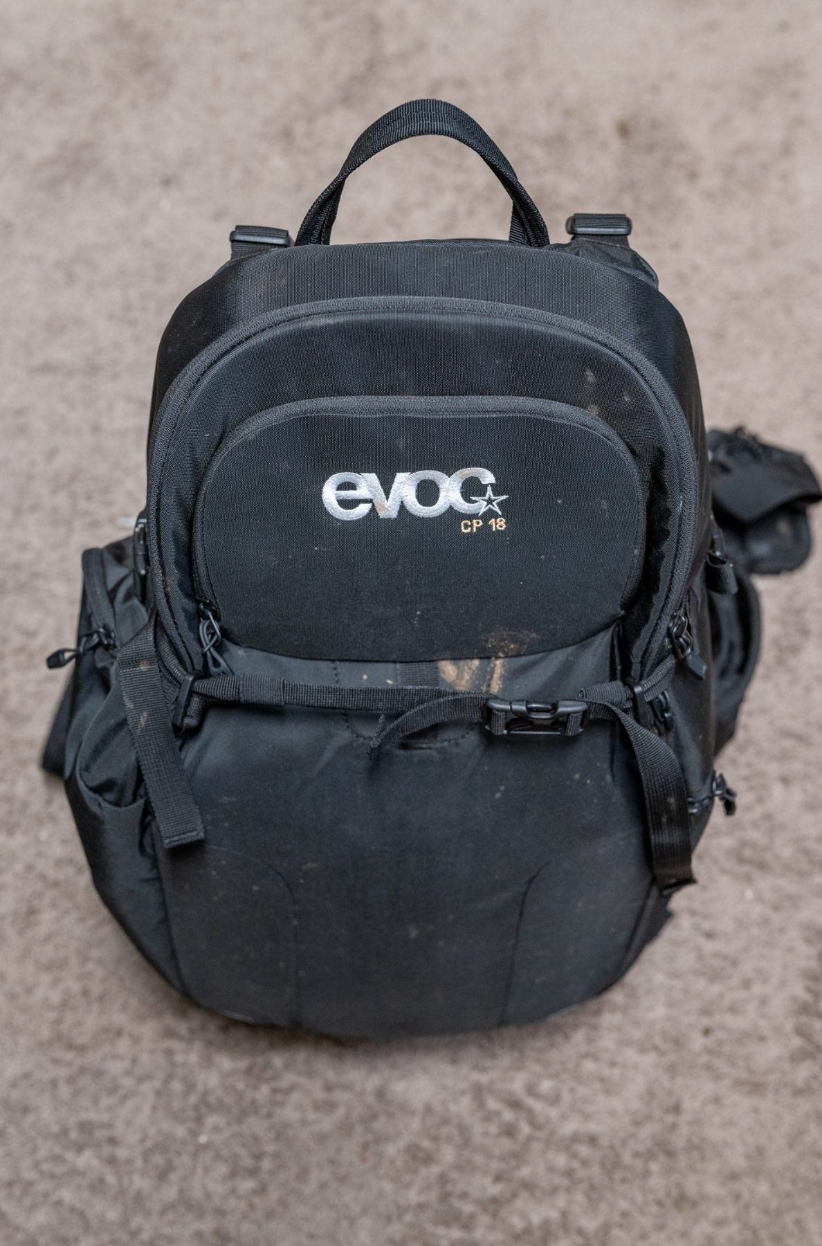 バッグ clowGUCCI EVOC Reviews | CP 18L Camera Pack | Blister – EvocSports.ca