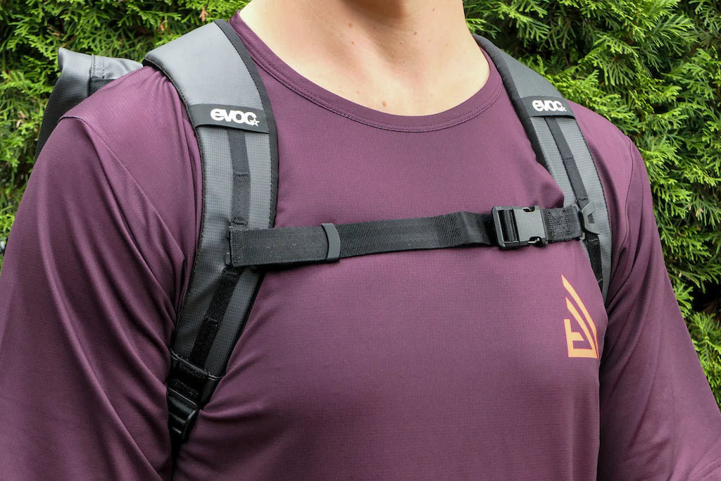 EVOC Reviews: Duffle Backpack 26L – EvocSports.ca